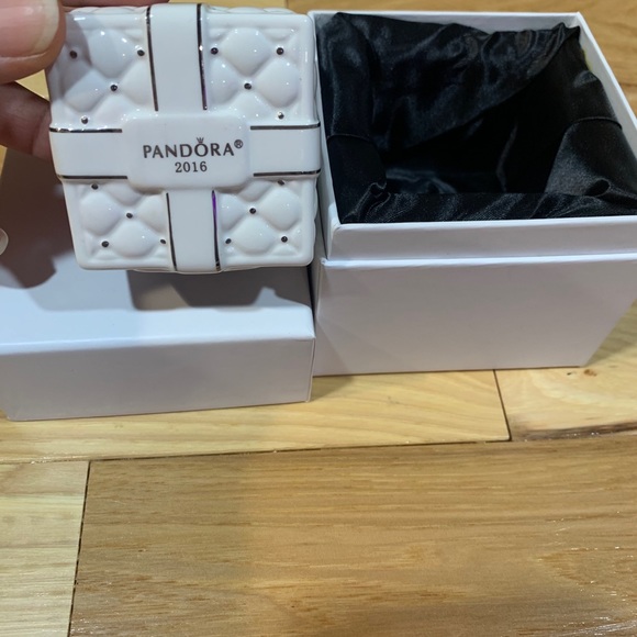 Pandora gift box - Picture 6 of 7